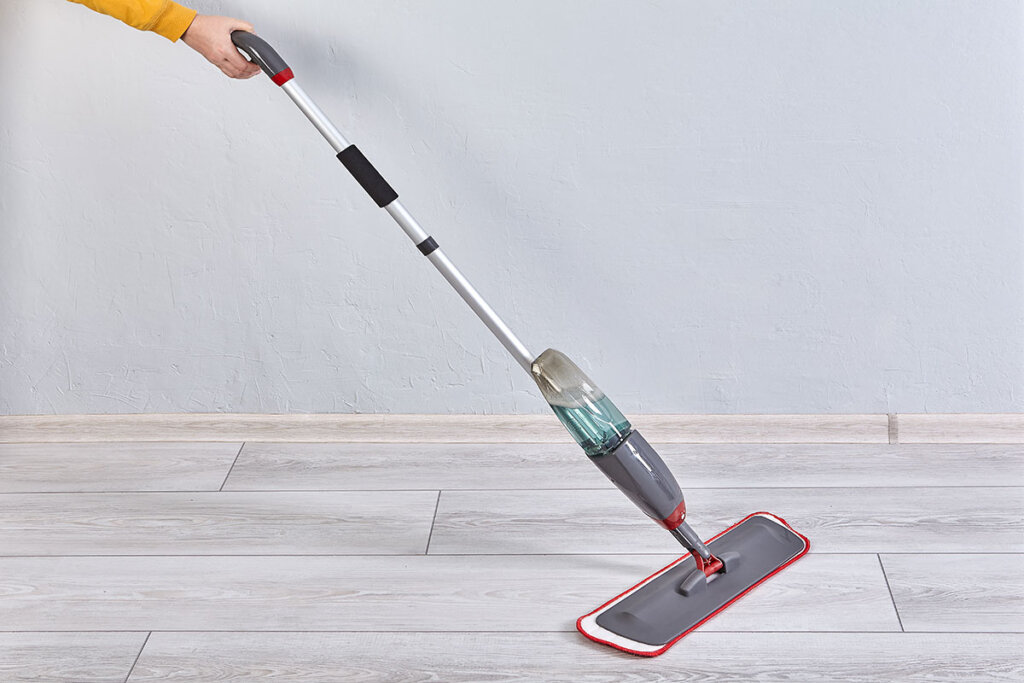 mop_with_spray_function