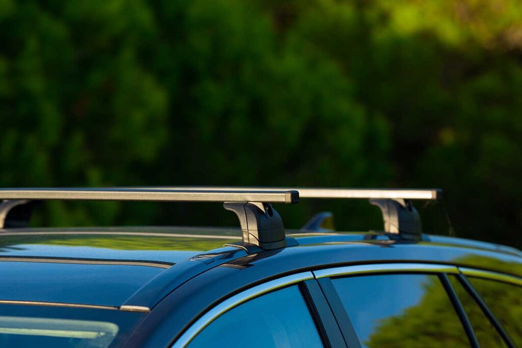 roof_racks_on_car